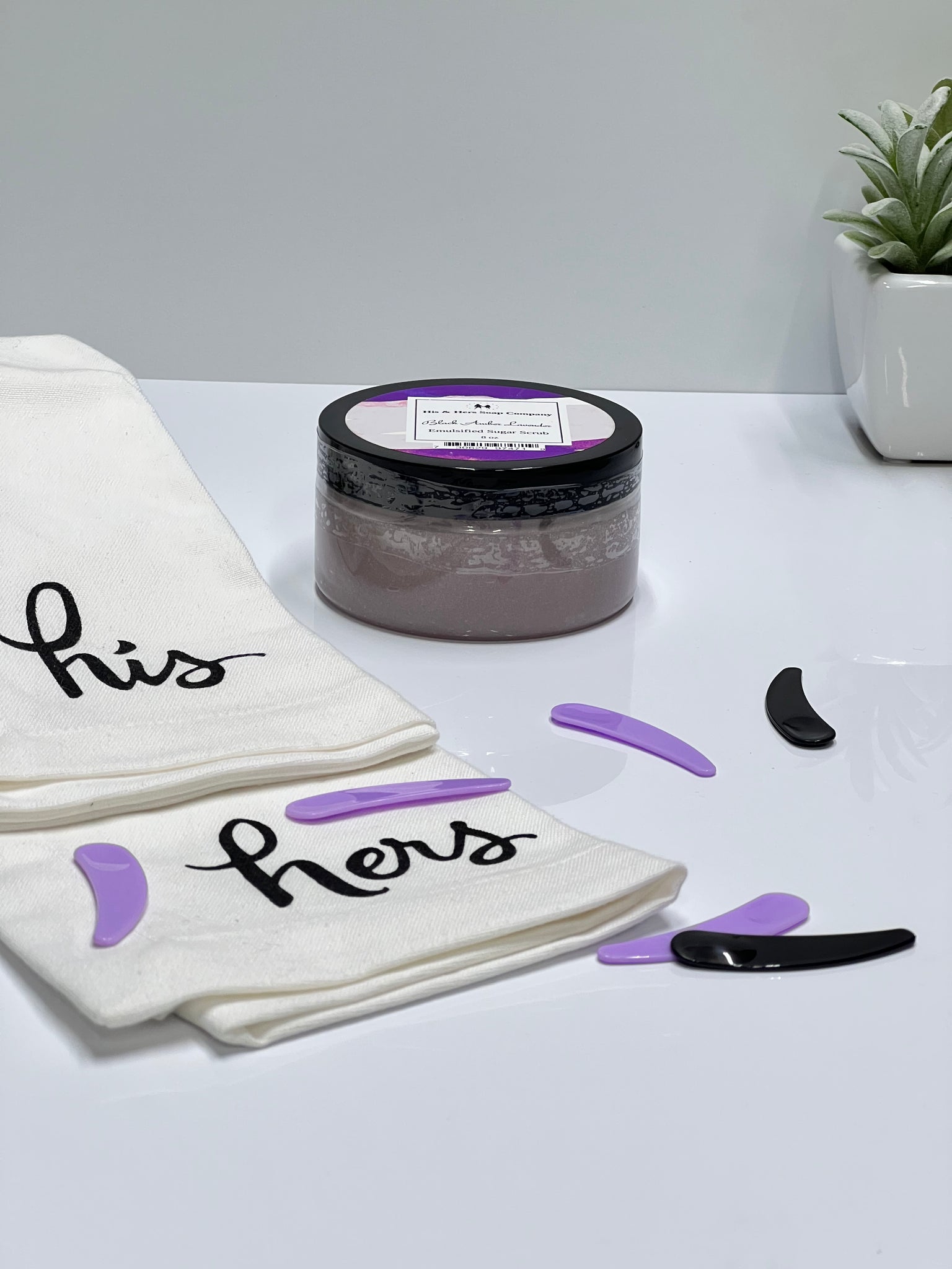Black Amber Lavender Emulsified Sugar Scrub
